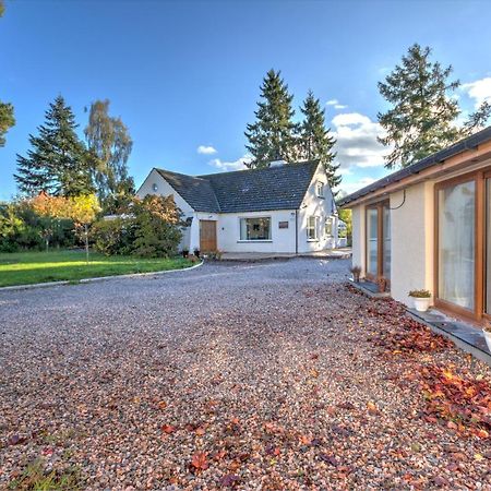 Charming 1-Bed Cottage In Inverness Eksteriør billede